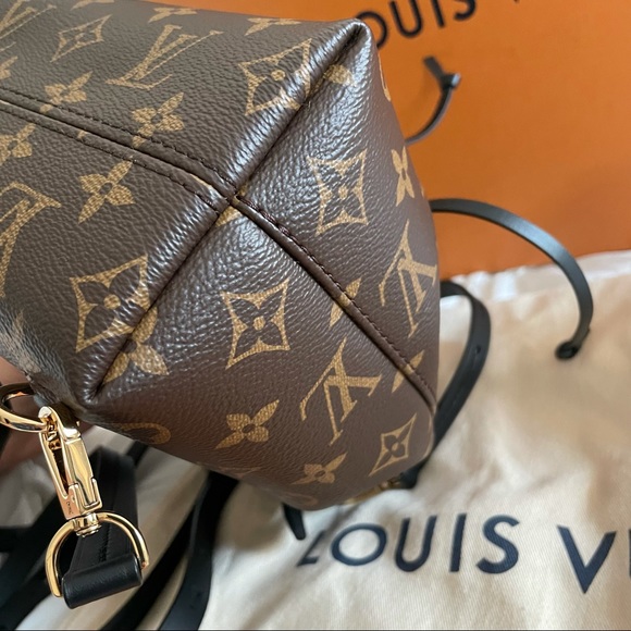 Louis Vuitton MONTSOURIS BB - Picture 10 of 14